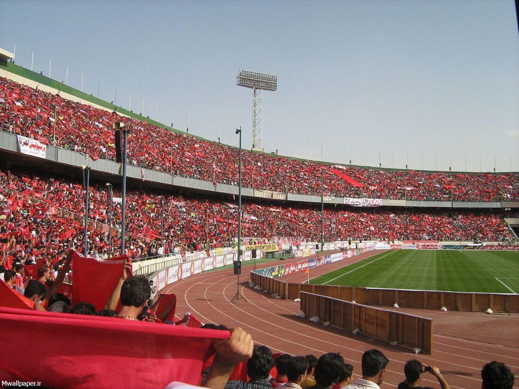 استادیوم آزادی و هواداران پرسپولیس