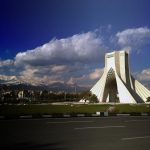 عکس پس زمینه برج آزادی در تهران