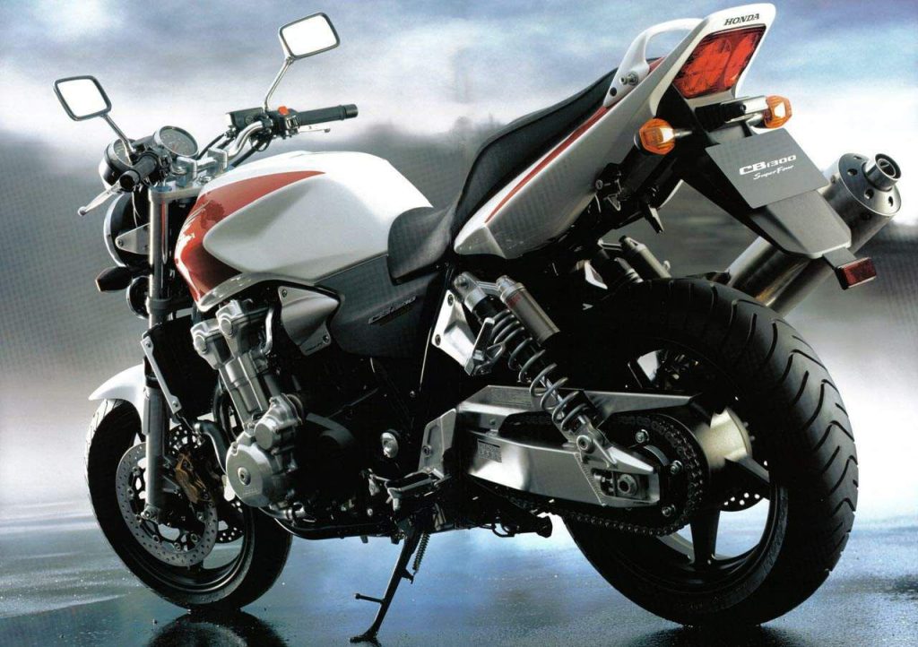 موتورسیکلت هوندا Cb1300